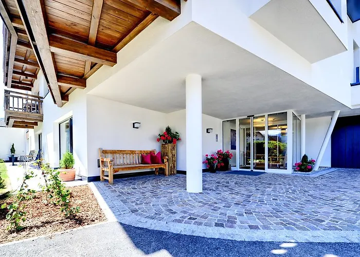 Tschuggmall アパート フィス