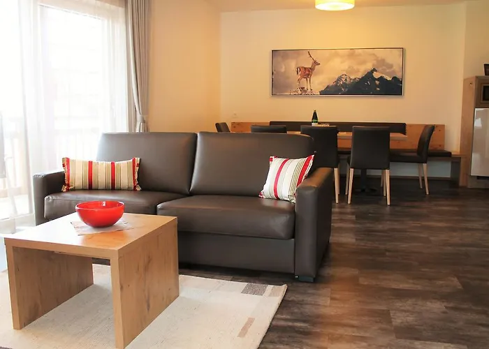 Tschuggmall フィス